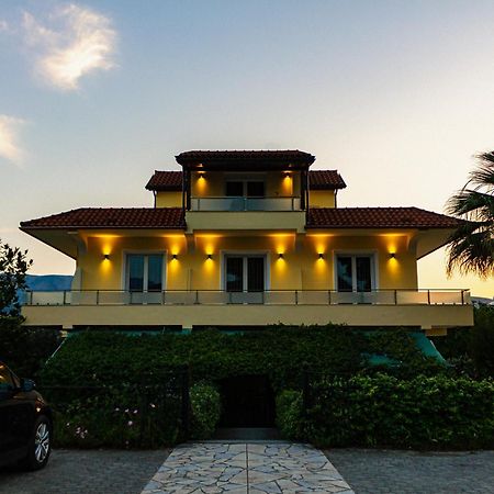 Villa Niku Berat Exterior foto
