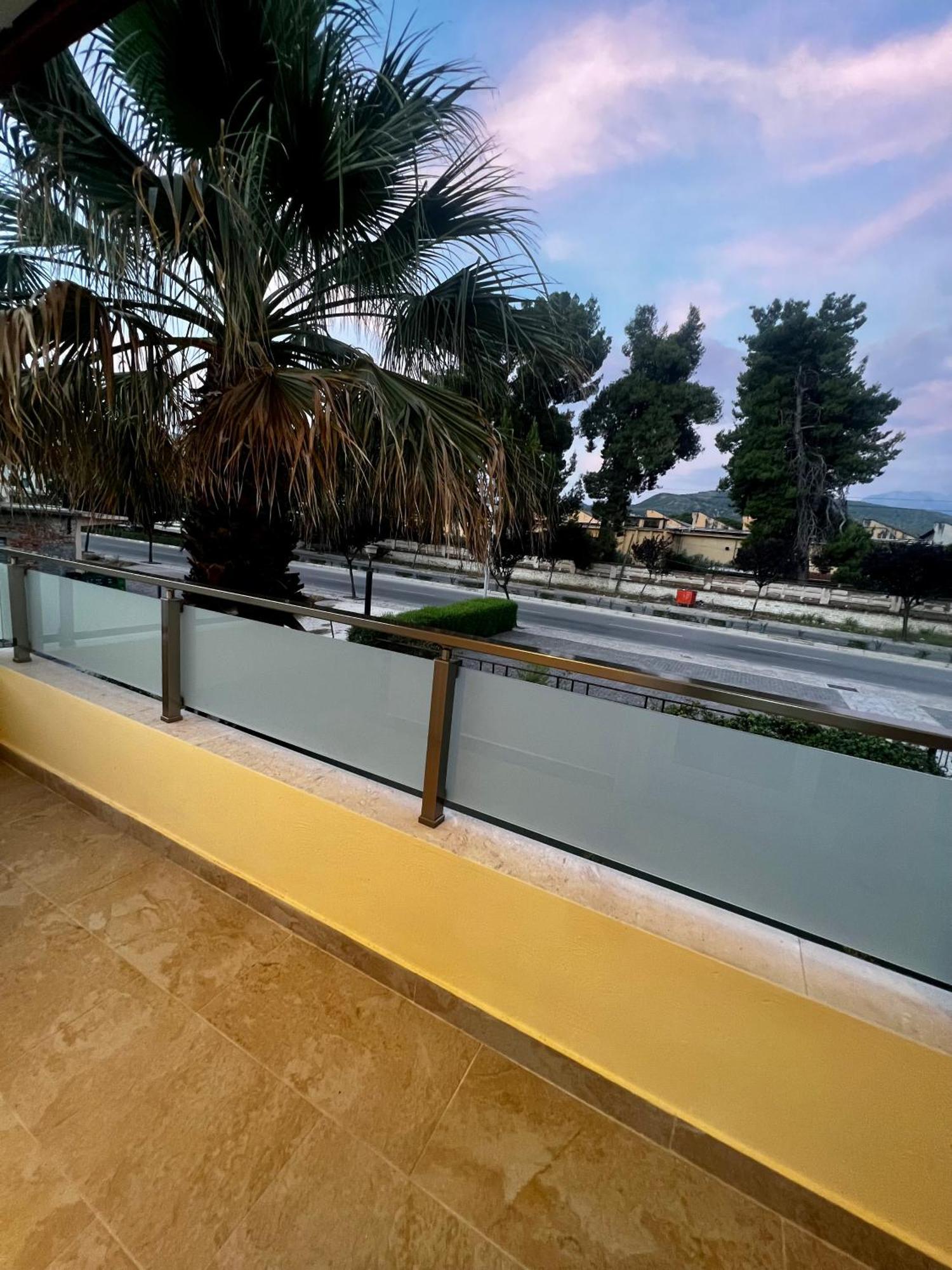 Villa Niku Berat Exterior foto